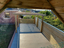 Load image into Gallery viewer, Governor Pergola - Wooden
